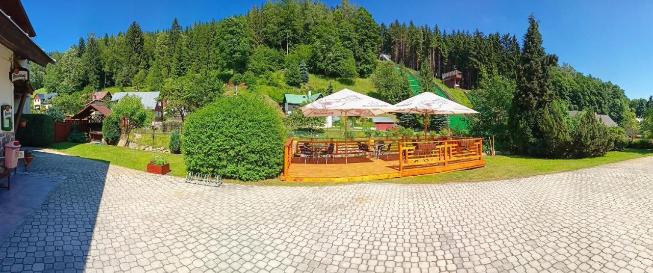 Rodinny "Hotel U Mustku" Desná エクステリア 写真