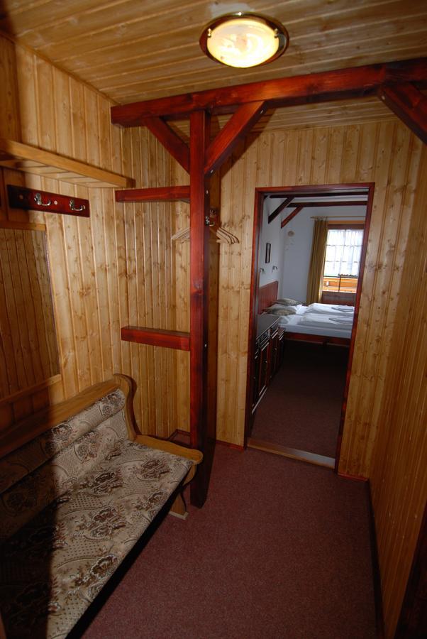 Rodinny "Hotel U Mustku" Desná エクステリア 写真