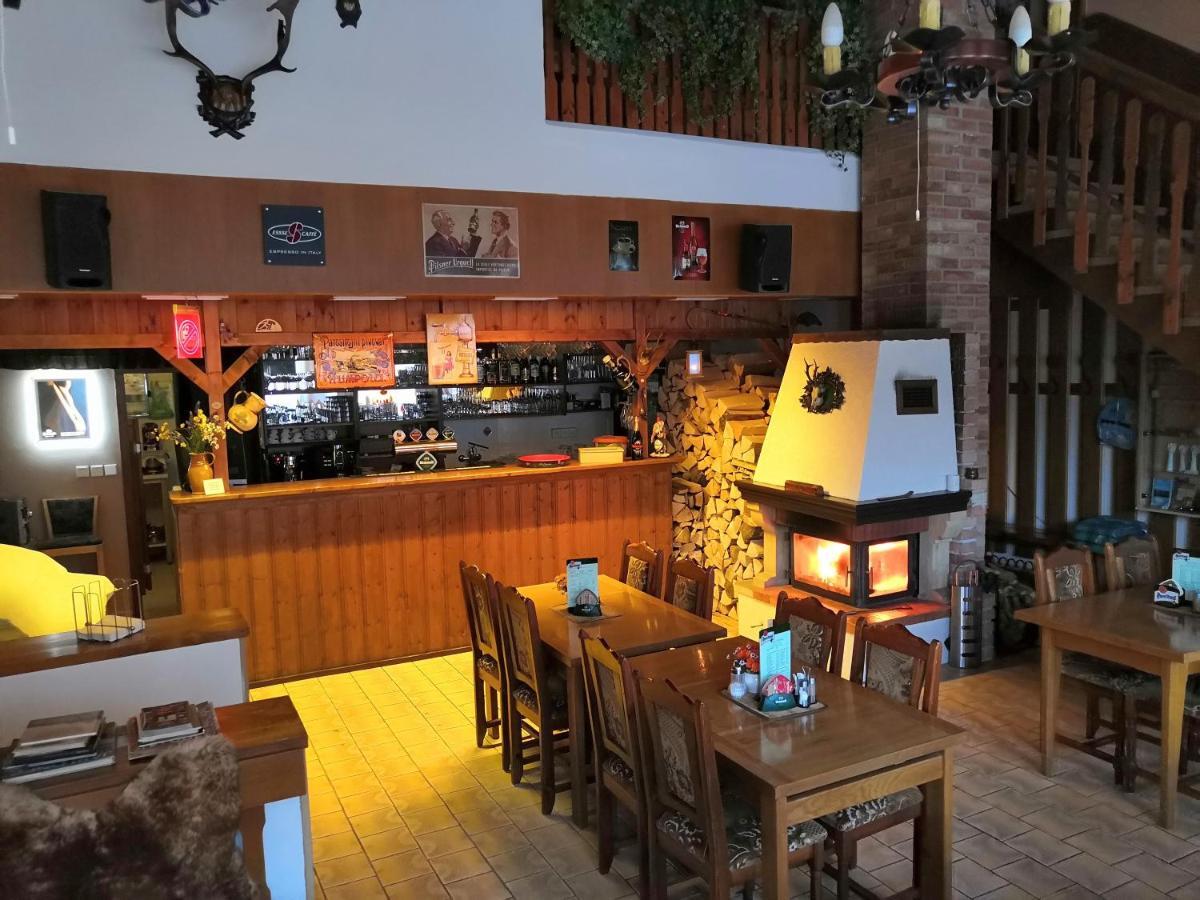 Rodinny "Hotel U Mustku" Desná エクステリア 写真